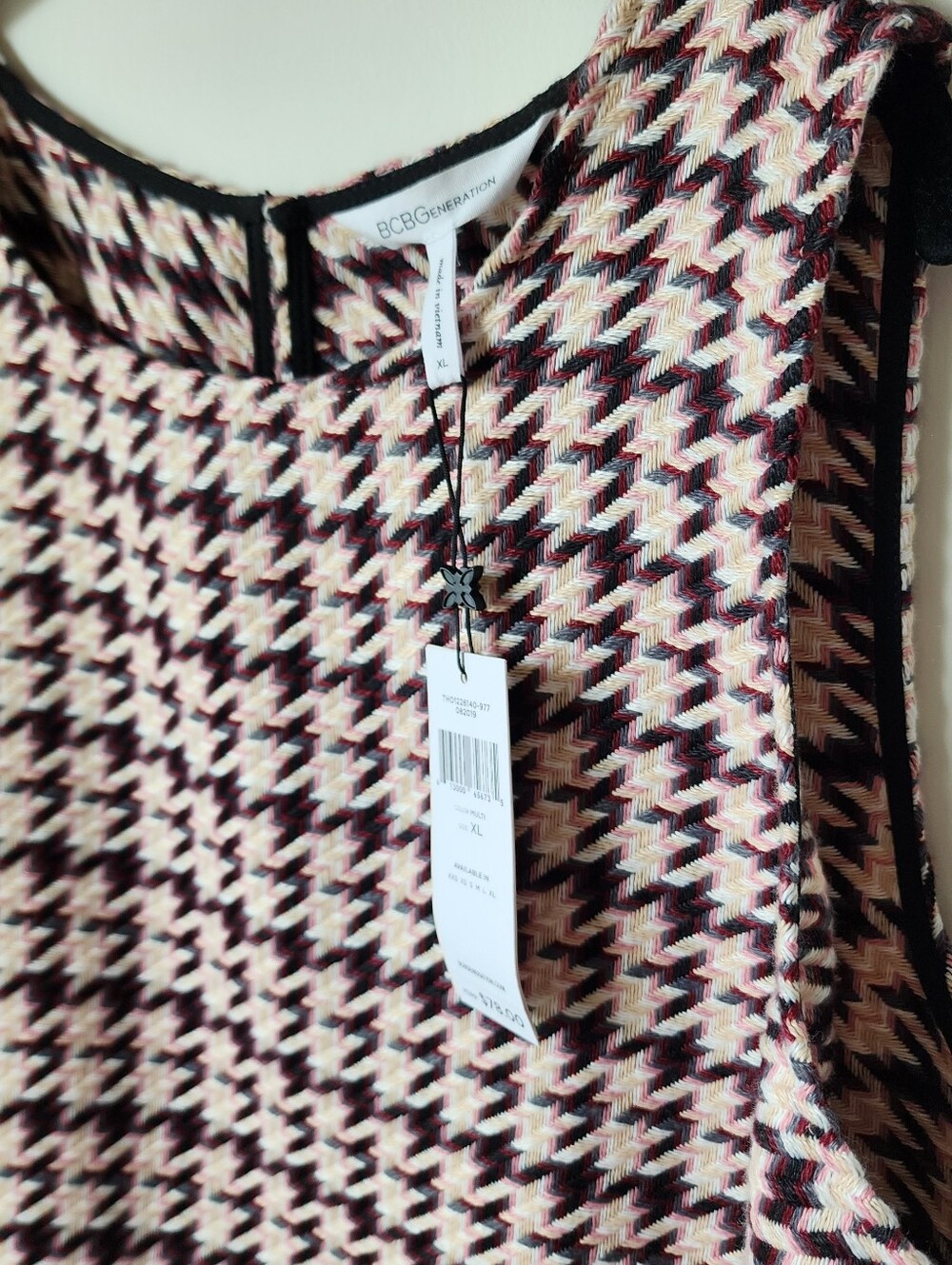 Designer Tank - Picture 15 of 16